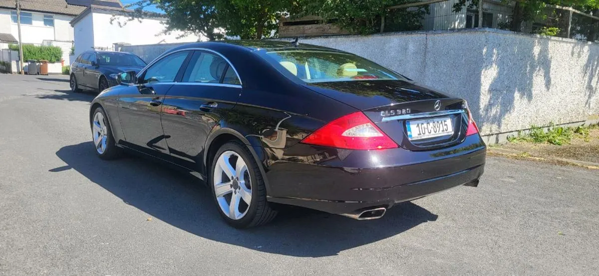 2010 mercedes Benz 320CLS - Image 2