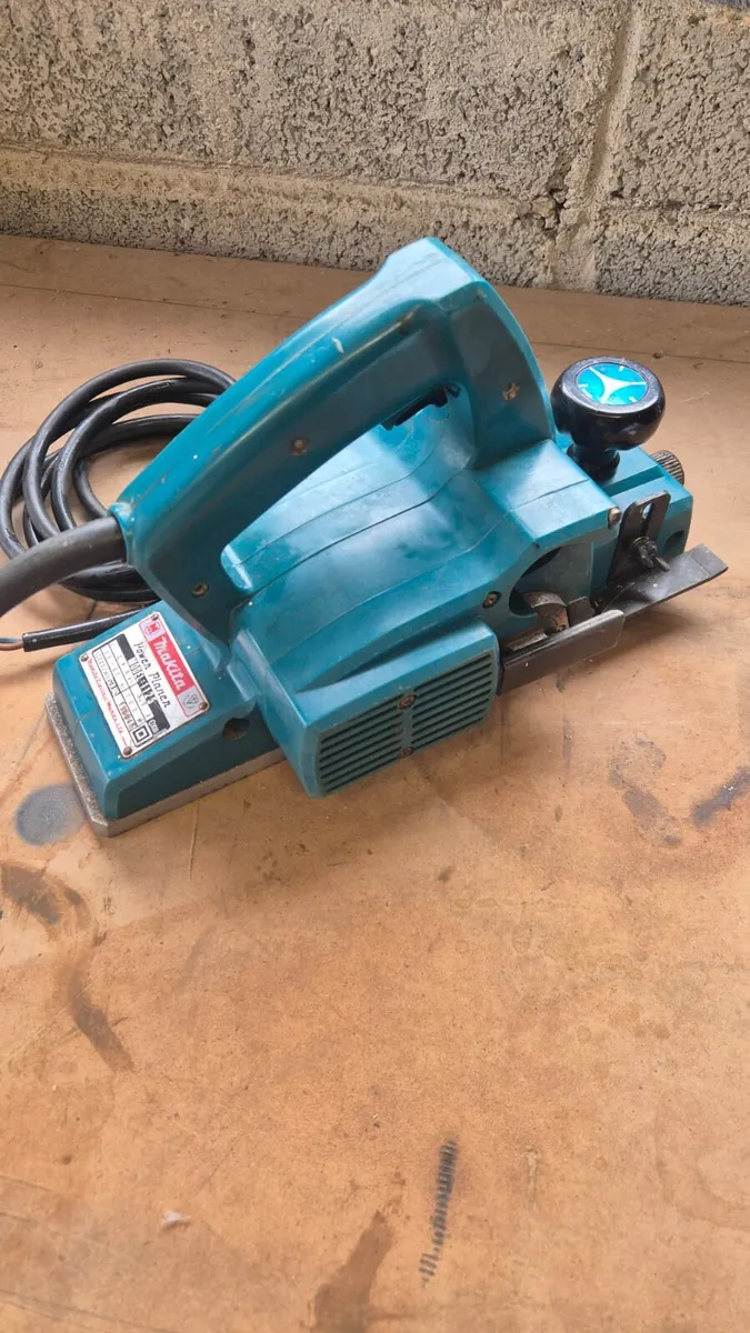 Makita power planer - Image 1