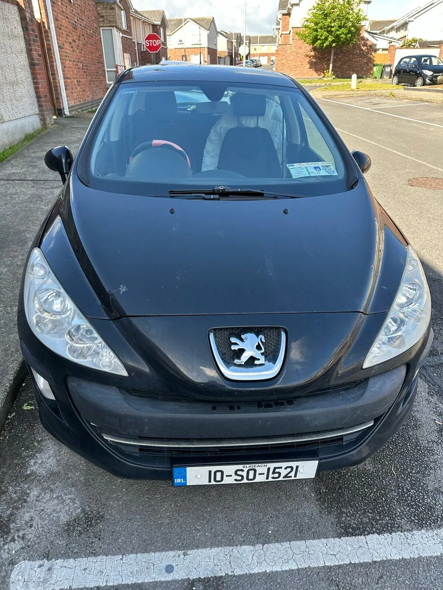 Peugeot 308 - Image 2