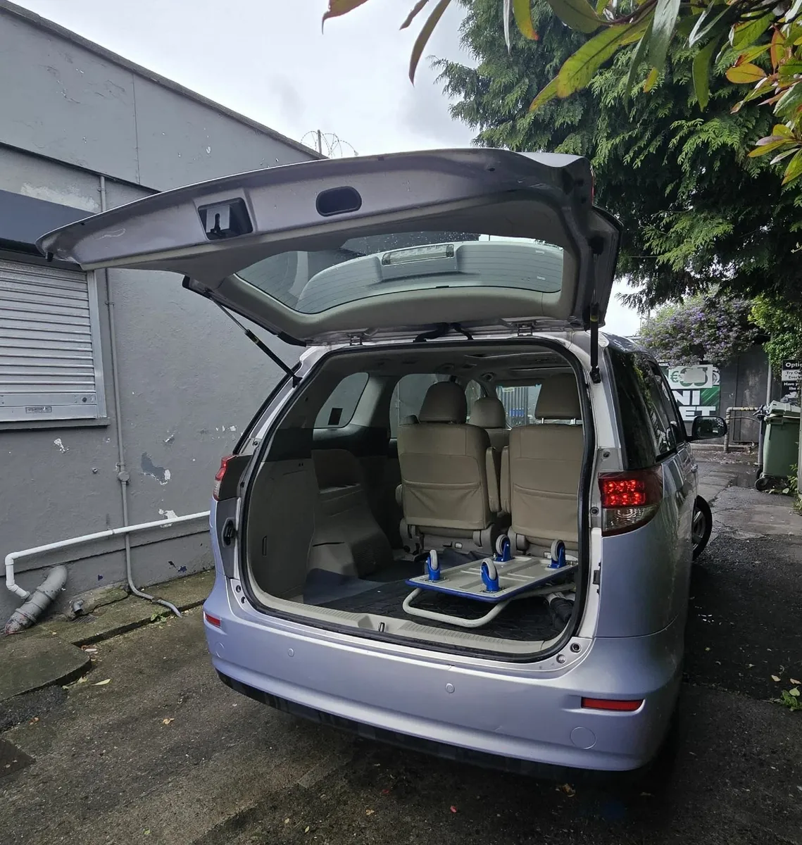 Luxury Crew Cab 2012 - Image 3