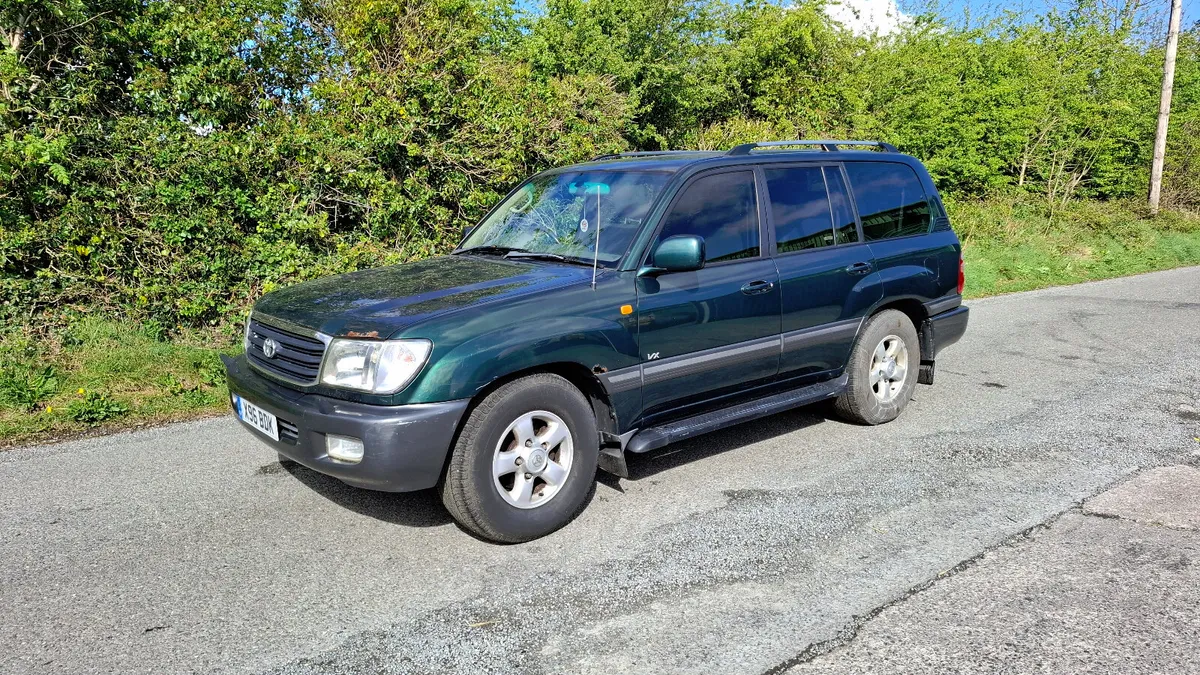 2000 Toyota Land  Cruiser Amazon , Auto , 7 Seats - Image 3