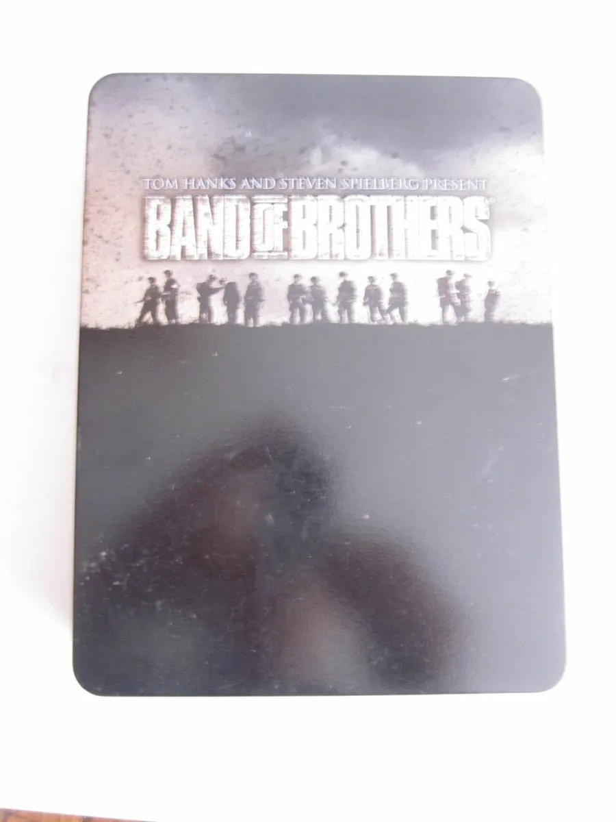 Band of Brothers Tin 6 DVD's - Image 1
