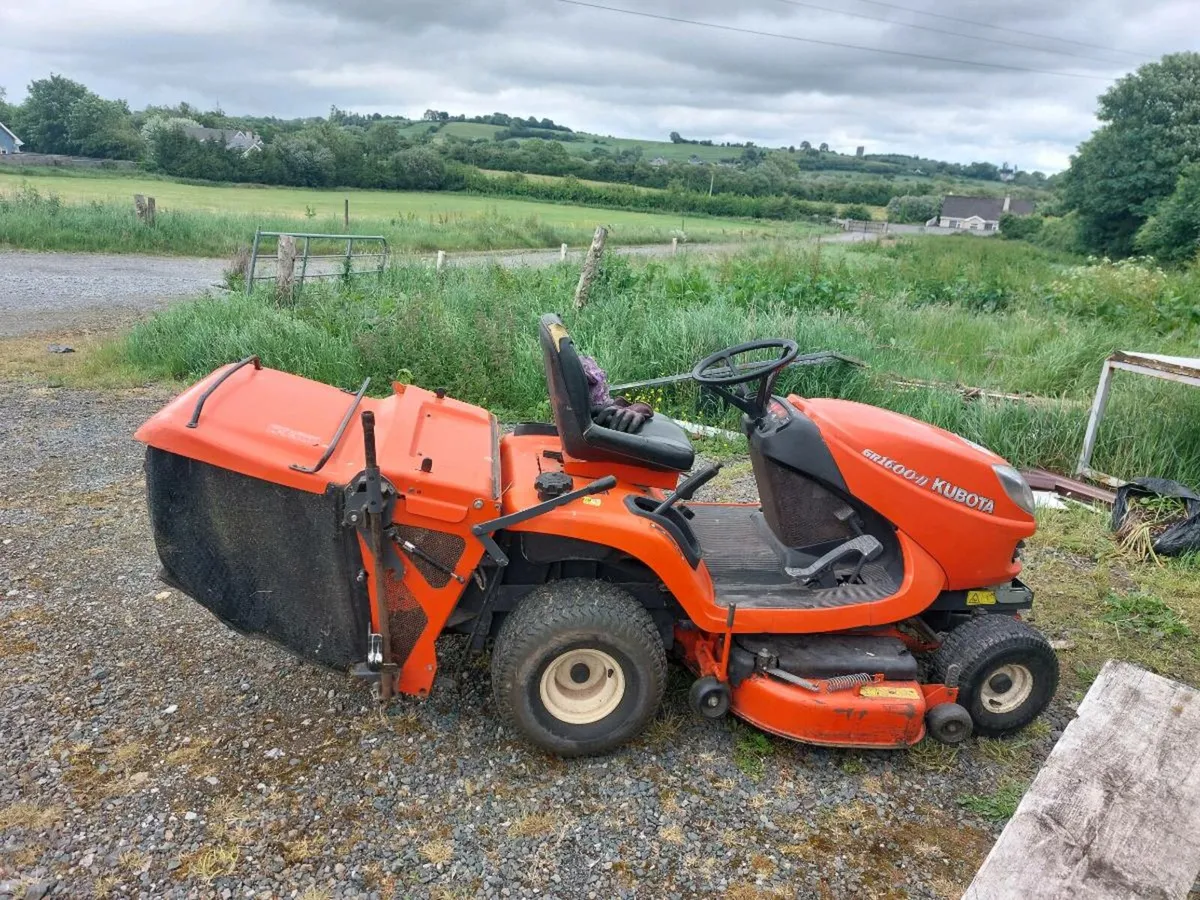 Ride on mower - Image 1