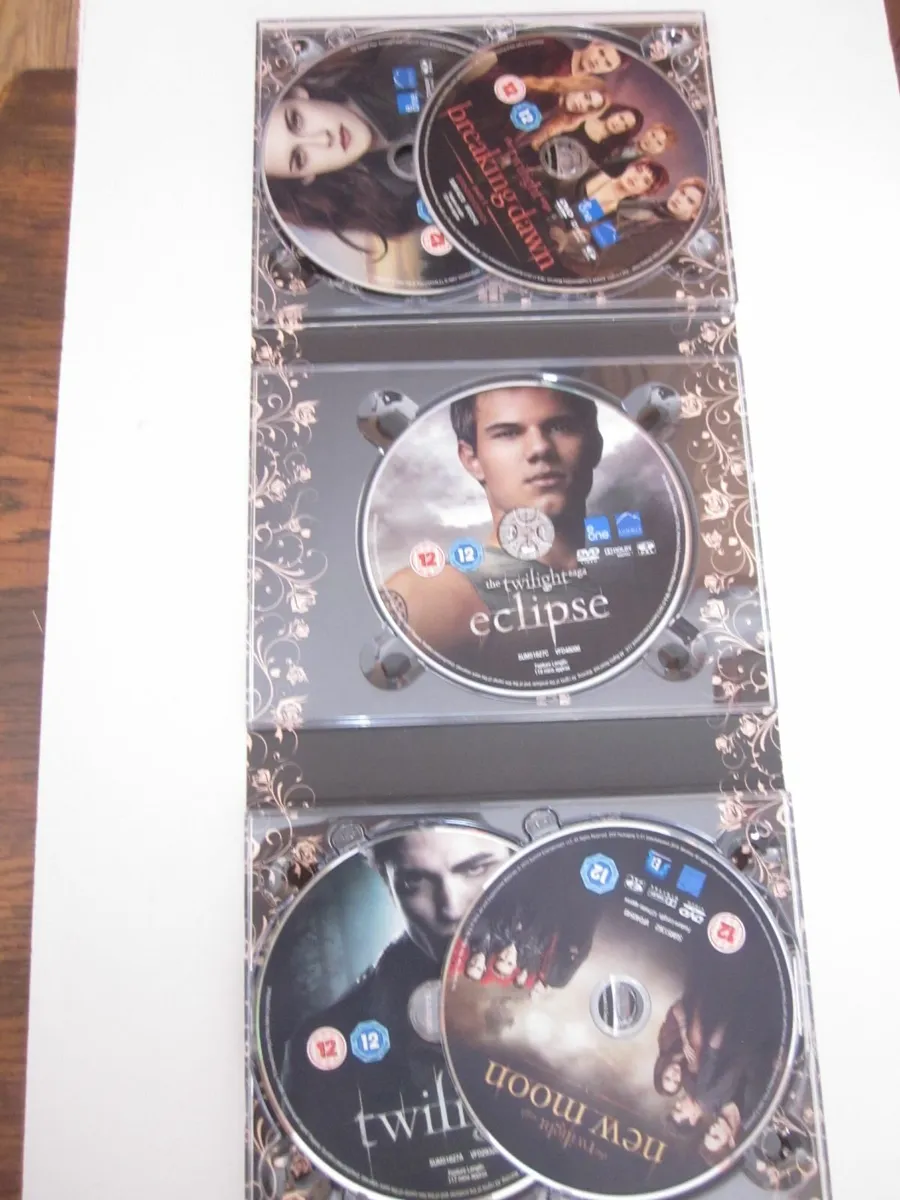 The Twlight Saga The Complete Collection 5DVD's - Image 2