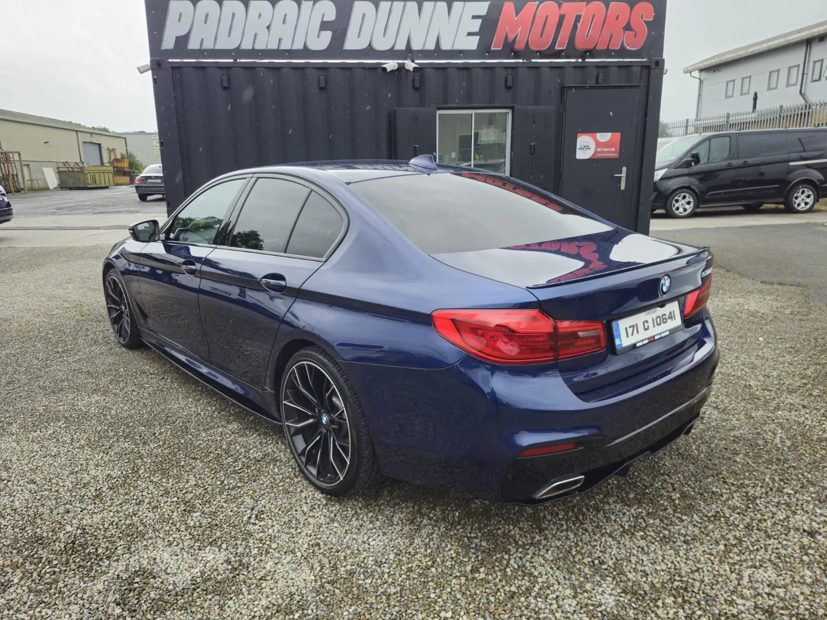BMW 5-Series 530D - Image 3