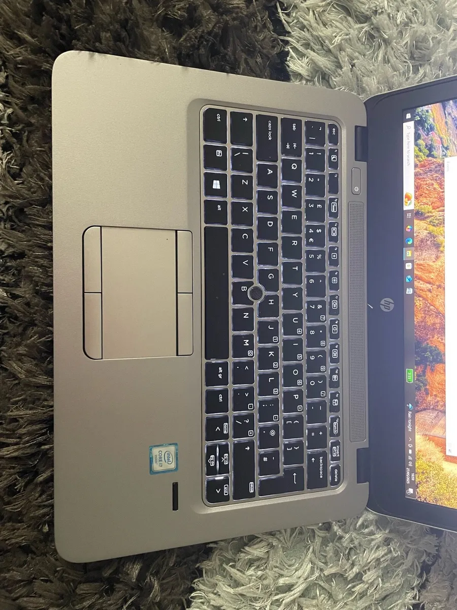 Hp i7 processor 8-256 - Image 2