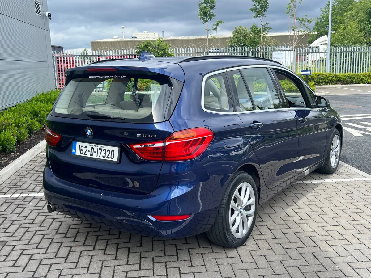 BMW 2-Series 2016 Automatic 7 seats - Image 2