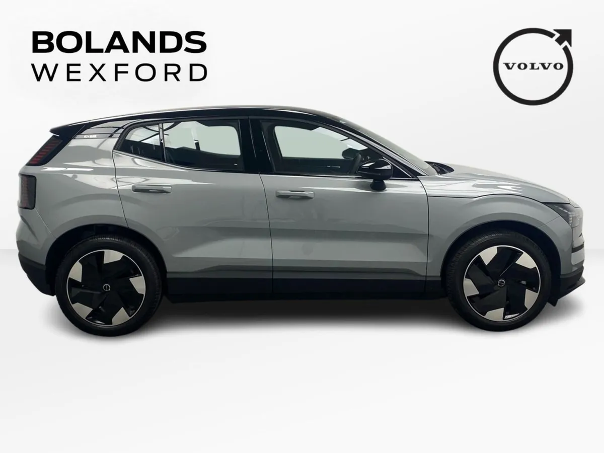 Volvo EX30 Plus Extended Range - Image 4