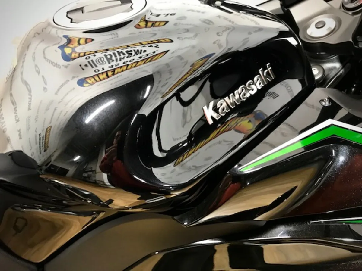 PRE-OWNED Kawasaki Ninja 1000SX 2023 - Image 4