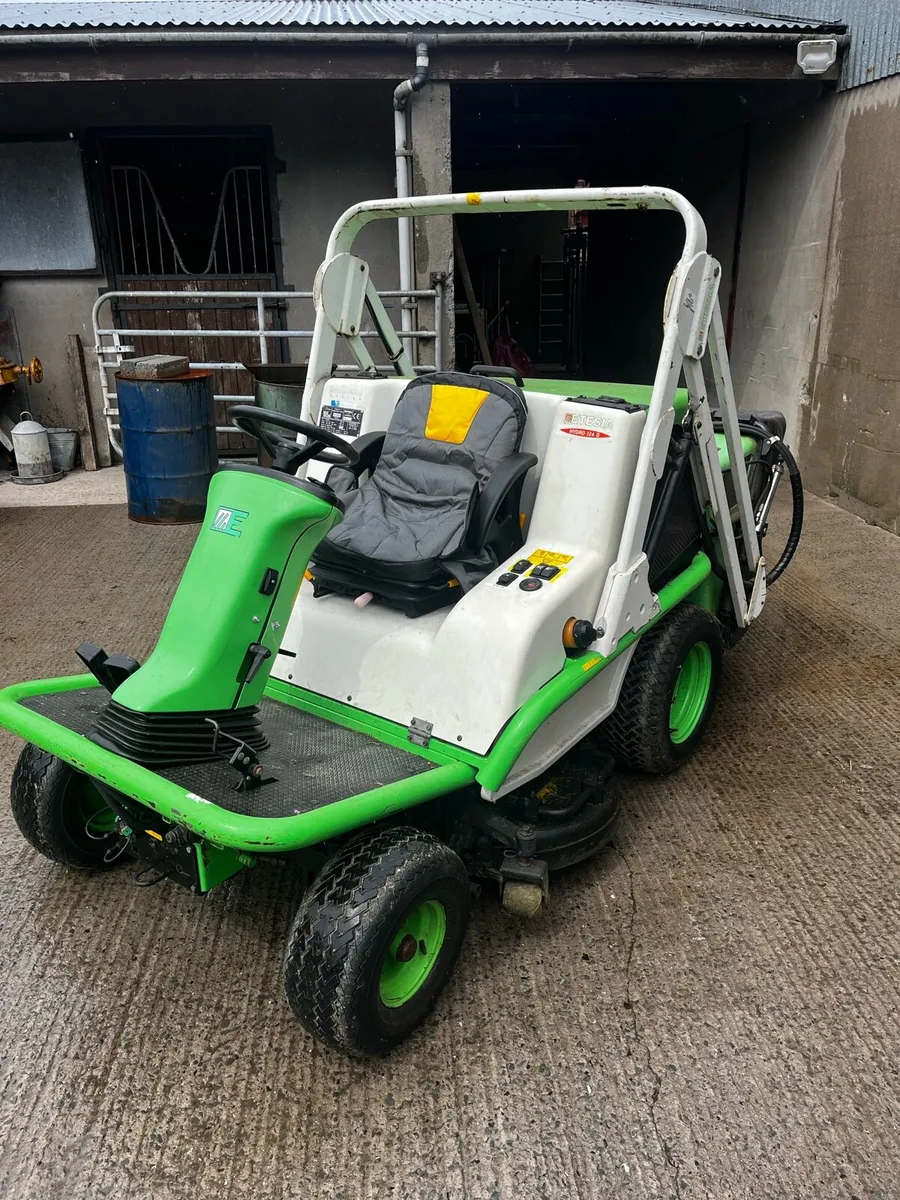 Etesia h124d lawnmower - Image 1