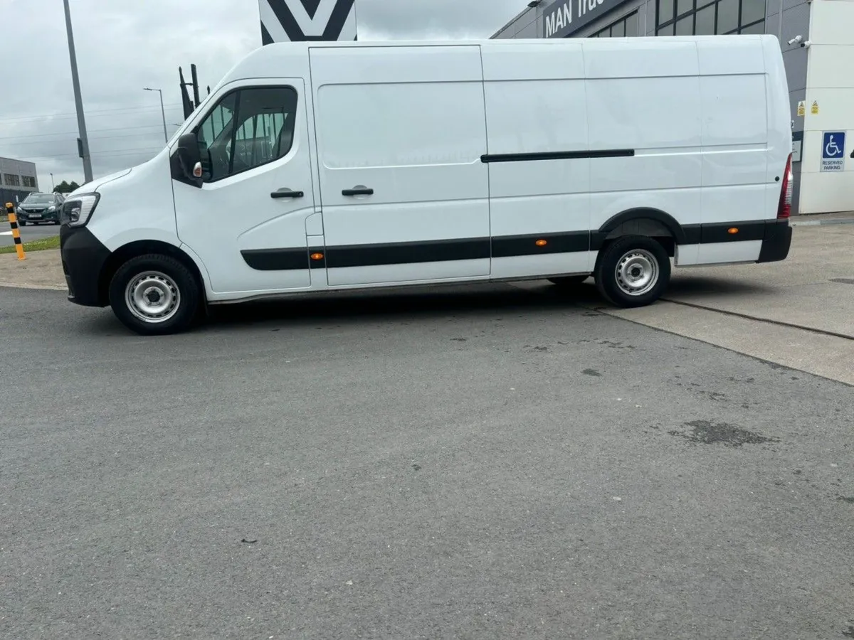 Renault Master RWD Lml35 Blue DCI 145 L4h2 - Image 3