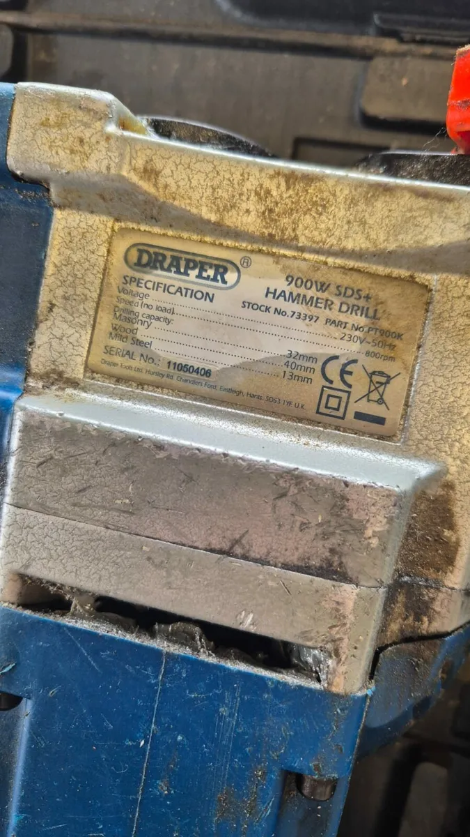 Draper 900w SDS hammer drill - Image 2