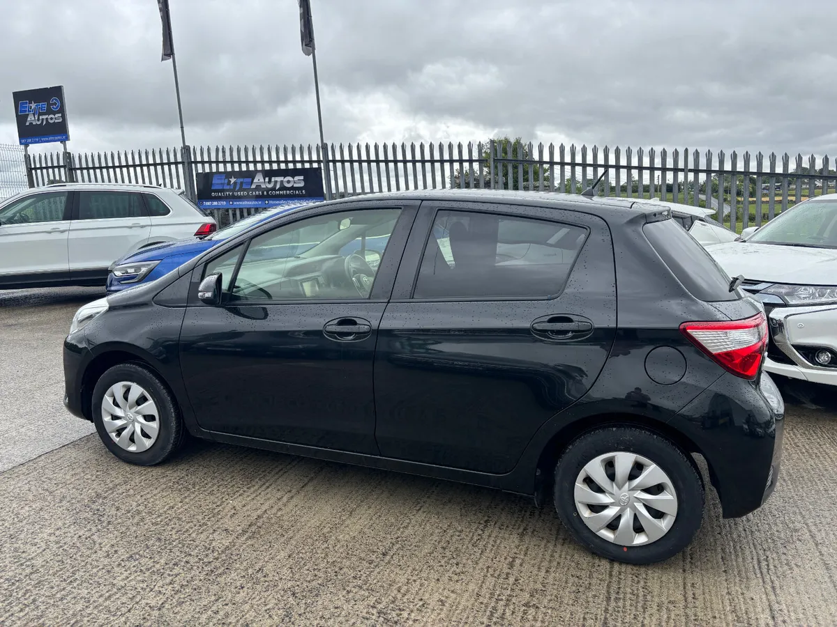 Toyota Vitz Automatic 2019 - Image 4