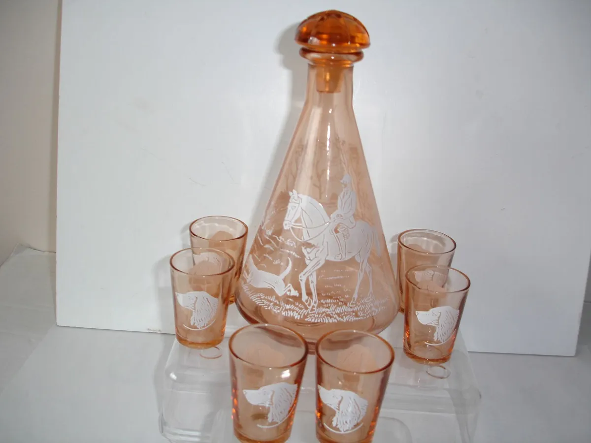 Pink Glass Decanter/6 shot Glasses 1950's - Image 4
