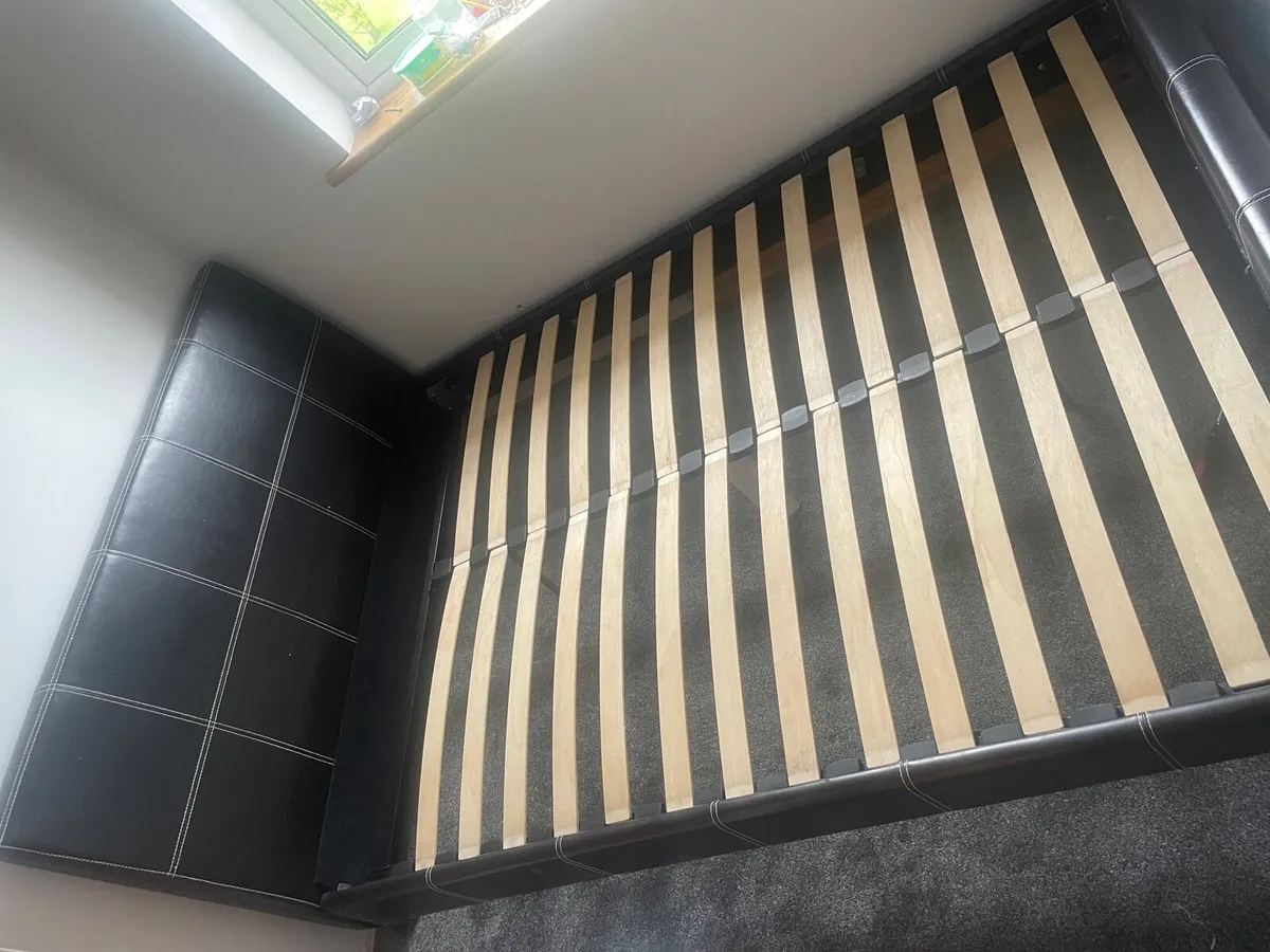 Double bed frame