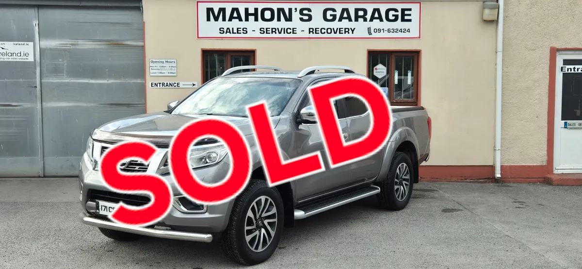 Nissan Navara 2017 Automatic - Image 1