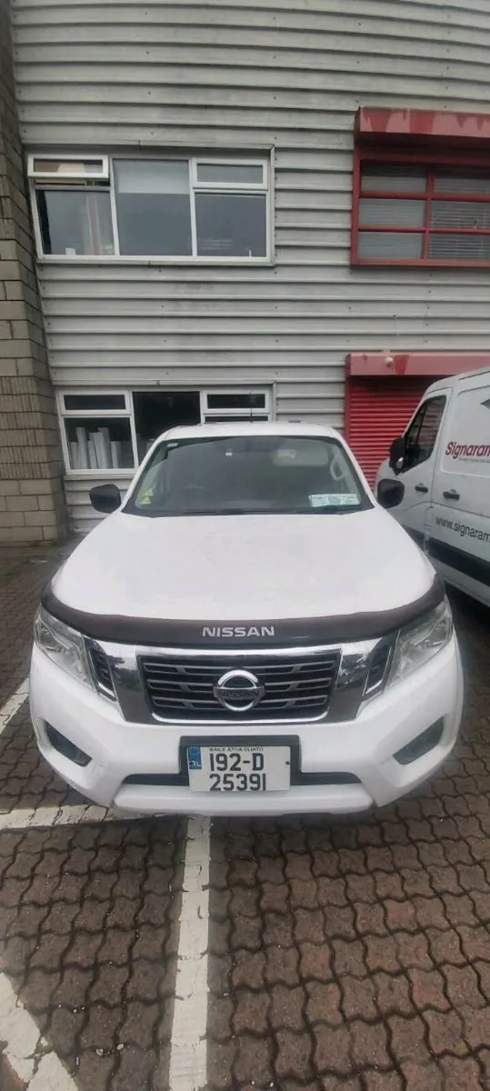 Nissan Navara - Image 2