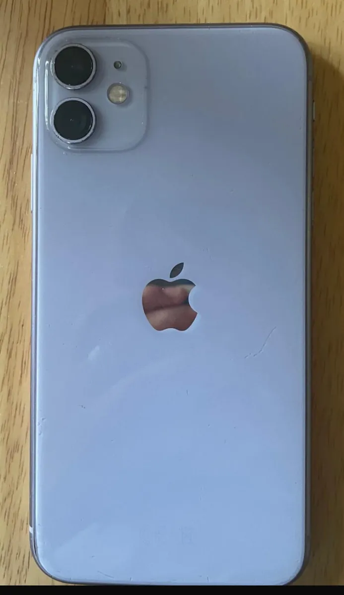 iPhone 11 64GB - Image 2