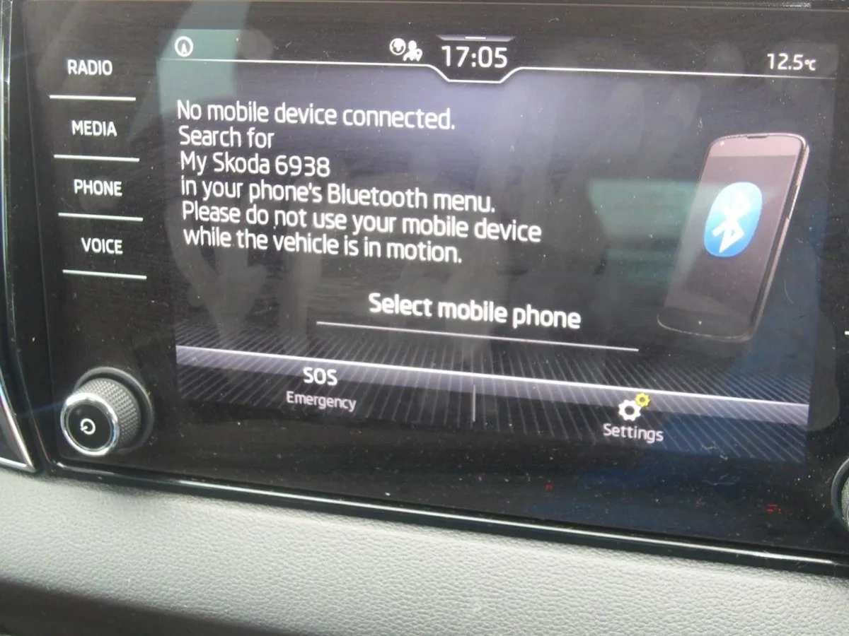Skoda Karoq 2.0tdi 115HP DSG Ambition - Image 4