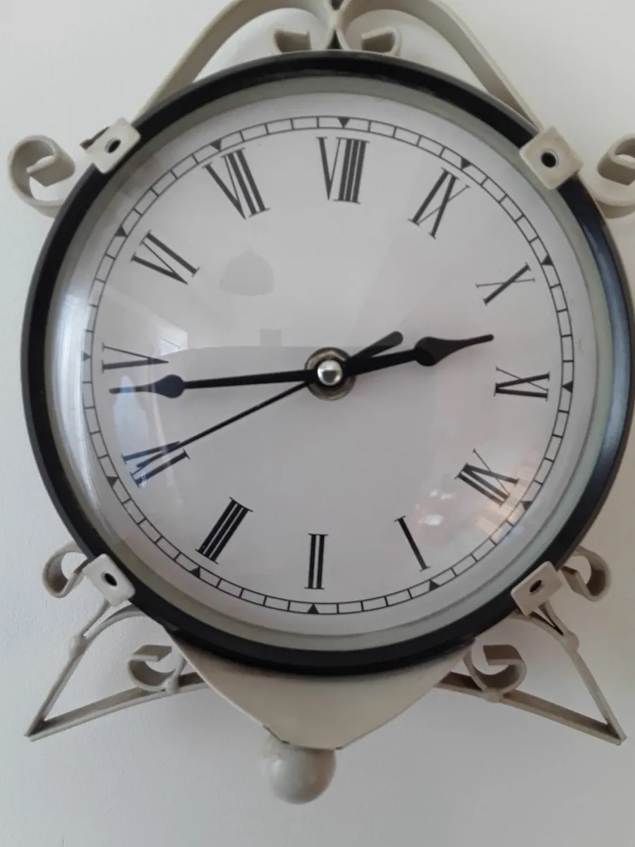 Retro clock good working condition