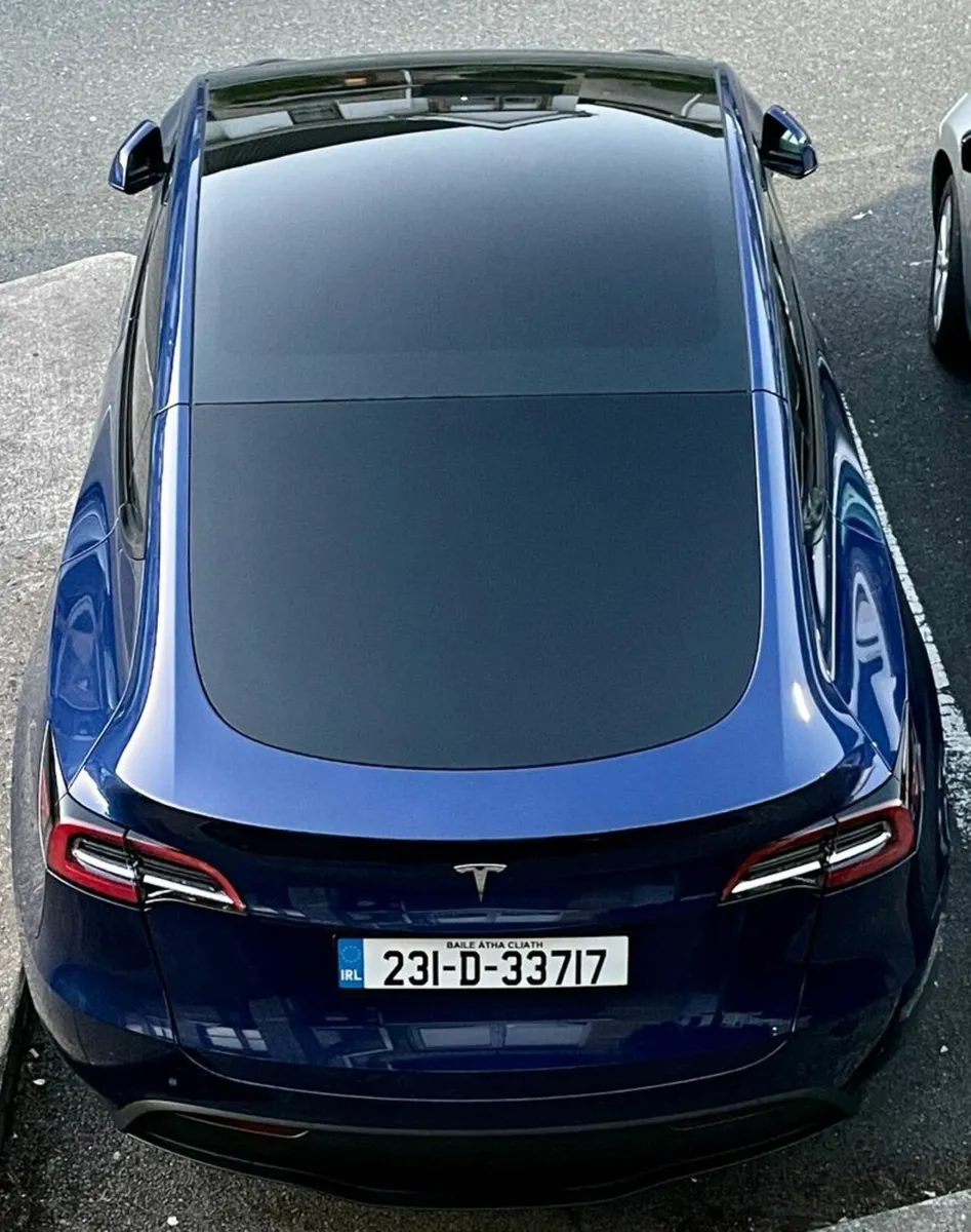 Tesla Model Y 2023 - Image 3