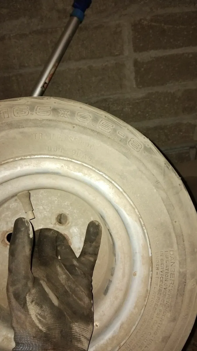 Part worn truck car and industrial tyres n tubes - Image 3