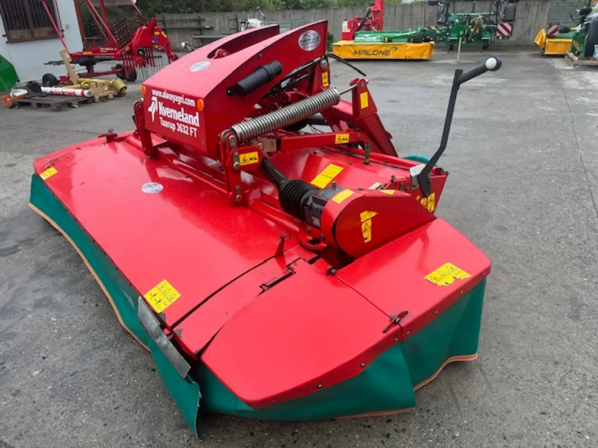 Kverneland 3632 FT  front Mower - Image 3