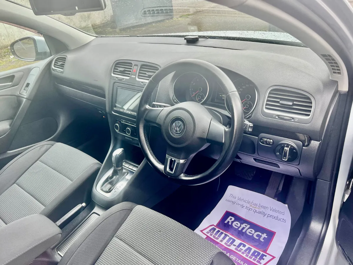 Volkswagen Golf 2012/ automatic - Image 2