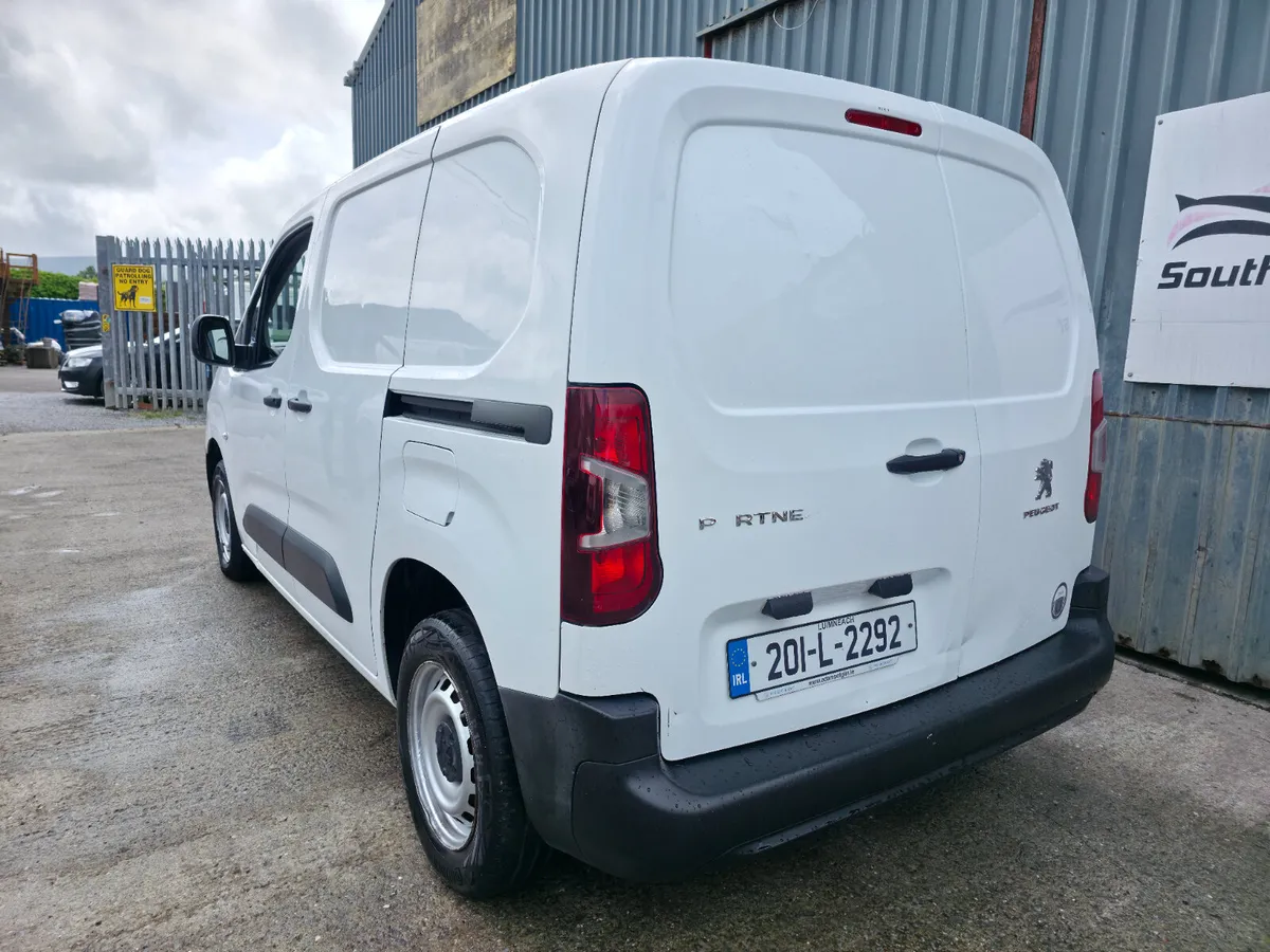 2020 Peugeot Partner **DOE 03-26** - Image 4