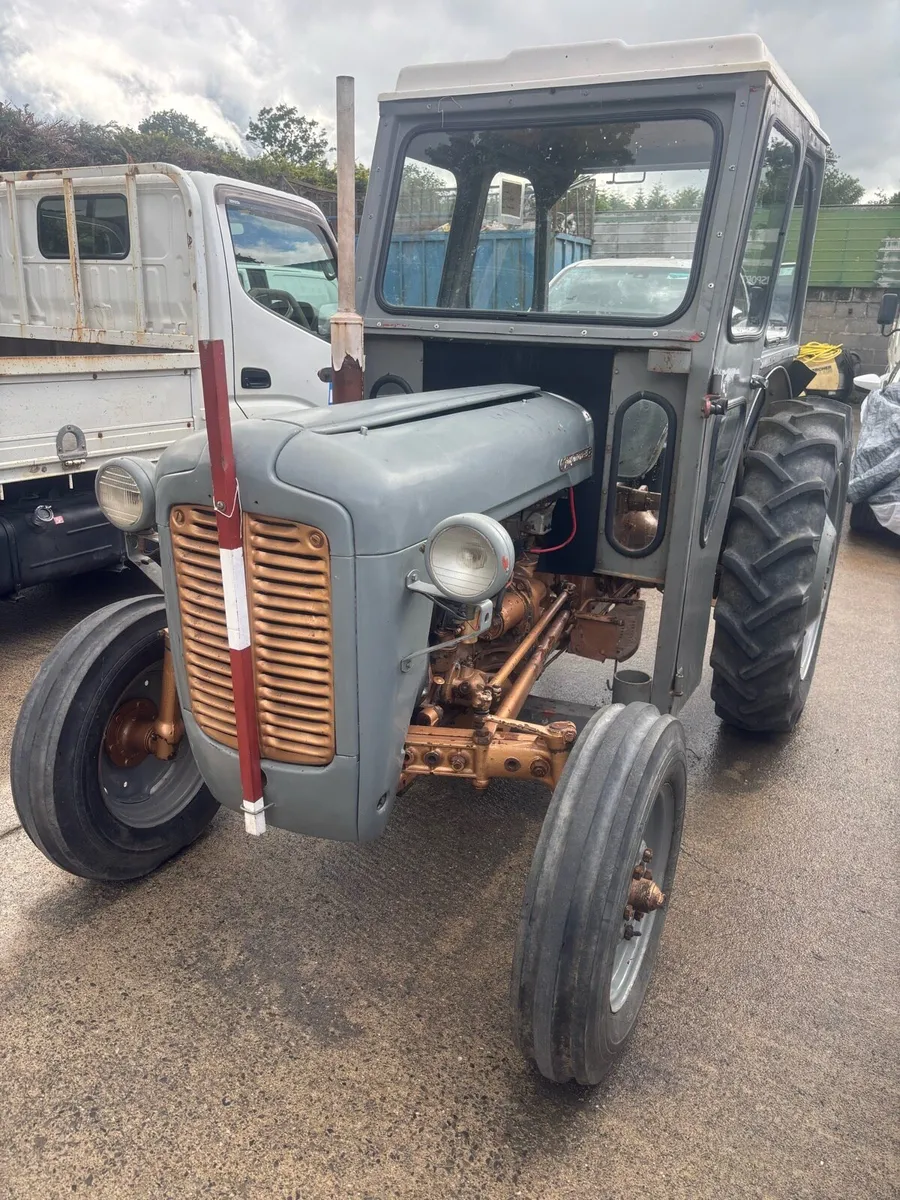 Ferguson 35 T.V.O Petrol - Image 1