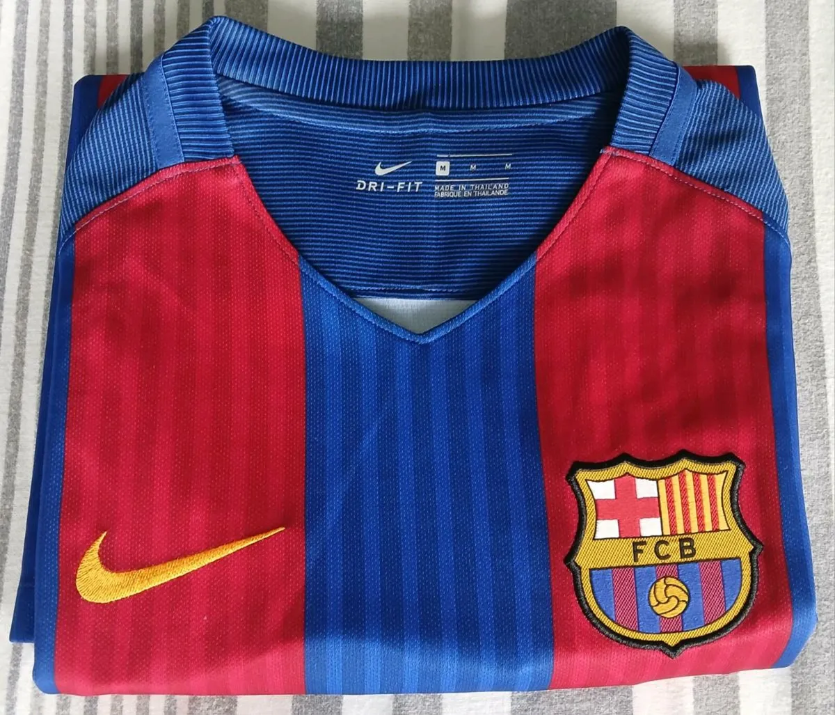 Barcelona 2016 2017 Home Long Sleeve Jersey Messi - Image 1