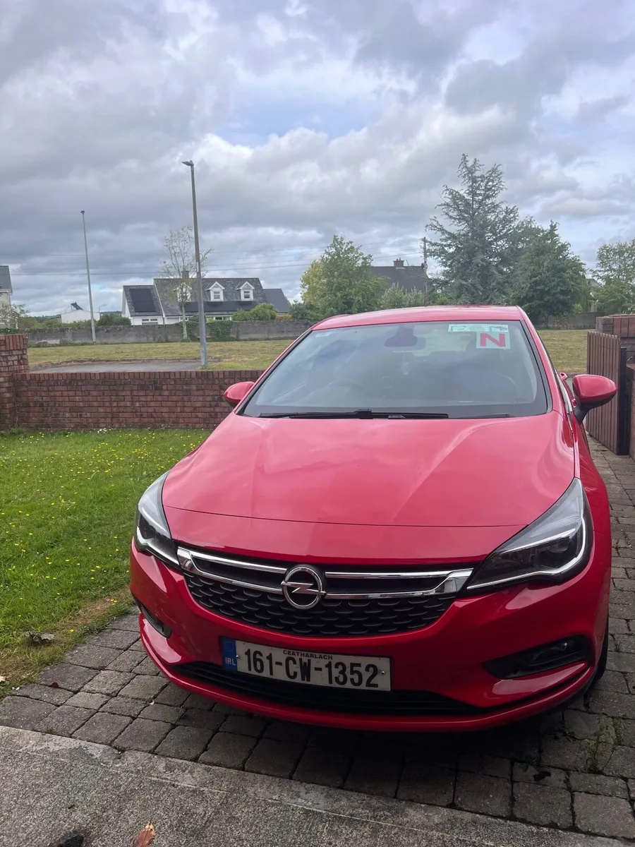 Opel Astra 2016 - Image 2