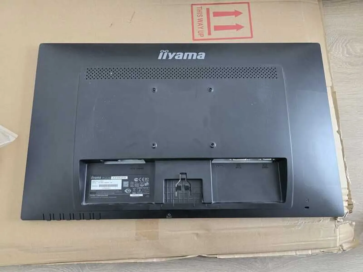 Iiyama Prolite Computer Monitor - Image 2