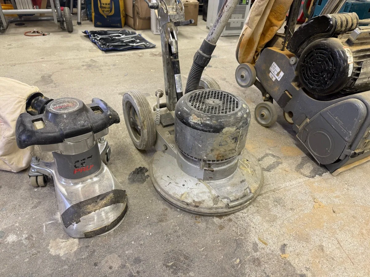 Floor sanding setup - Image 3