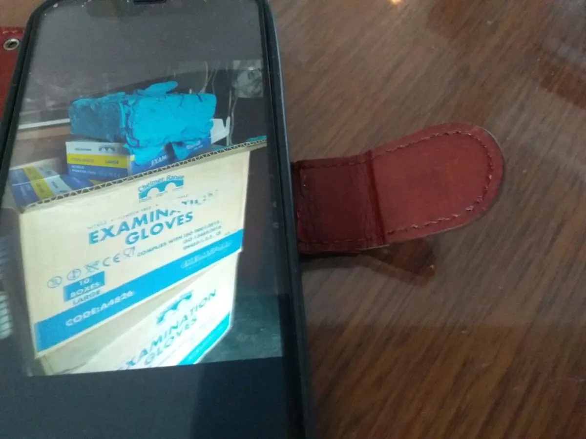 Clearance of gloves  nitrile  & pvc to cle,ar - Image 2