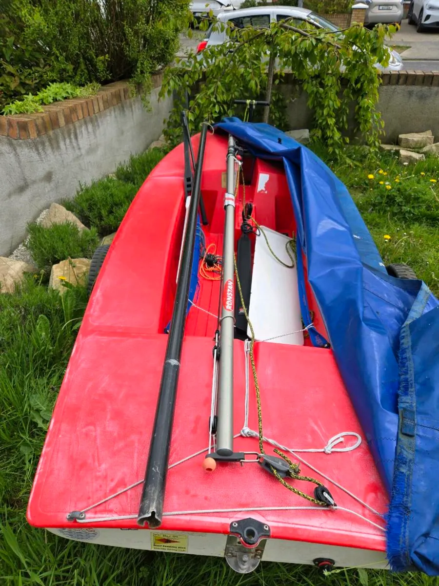 Topper sailing dingy - Image 1