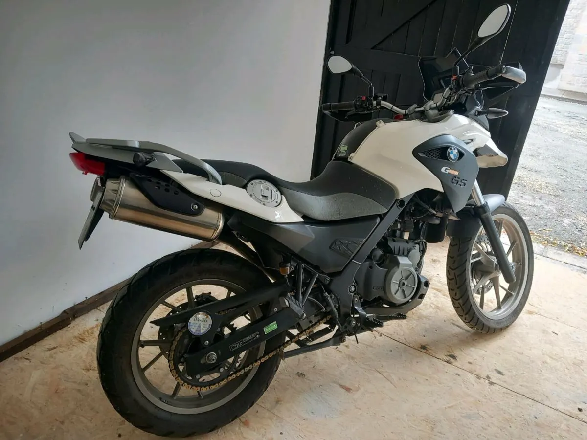 Bmw - Image 1