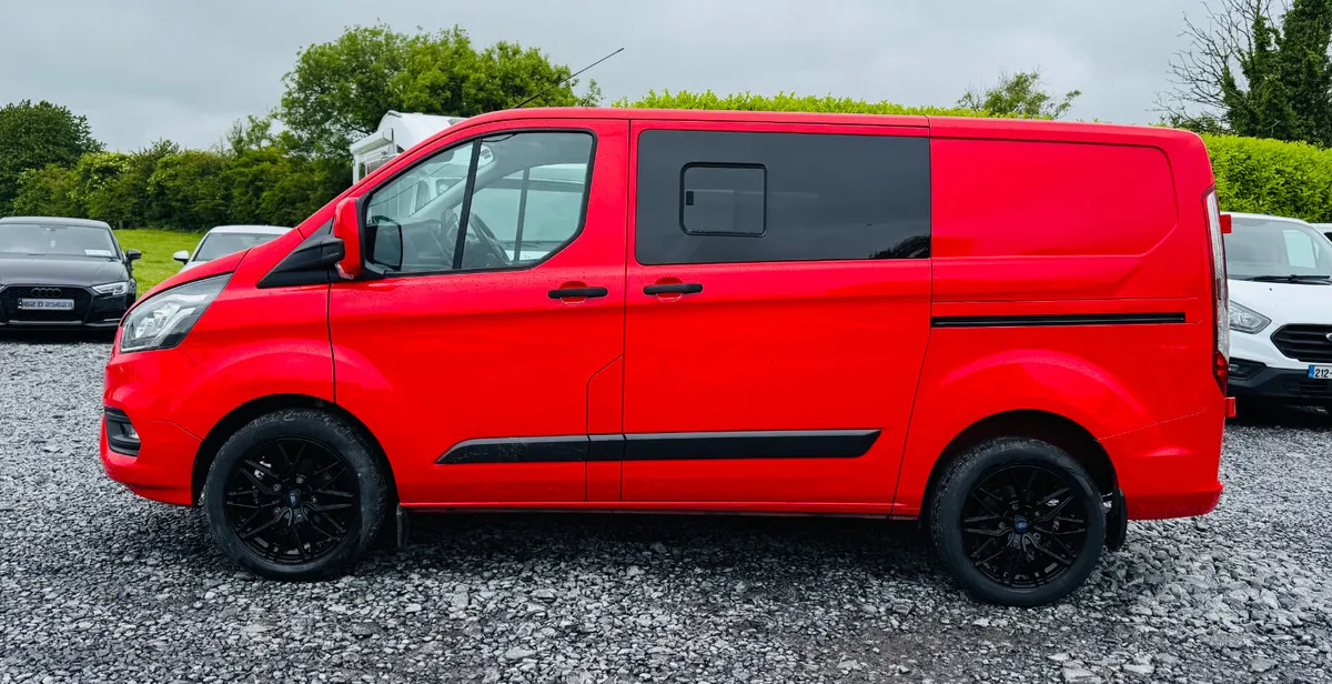 Ford Transit Custom 2022 *NO VAT* 185BHP 6 SEATS - Image 4