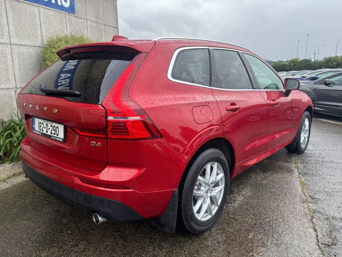 Volvo XC60 D4 Momentum Automatic 2.0 Diesel - Image 4