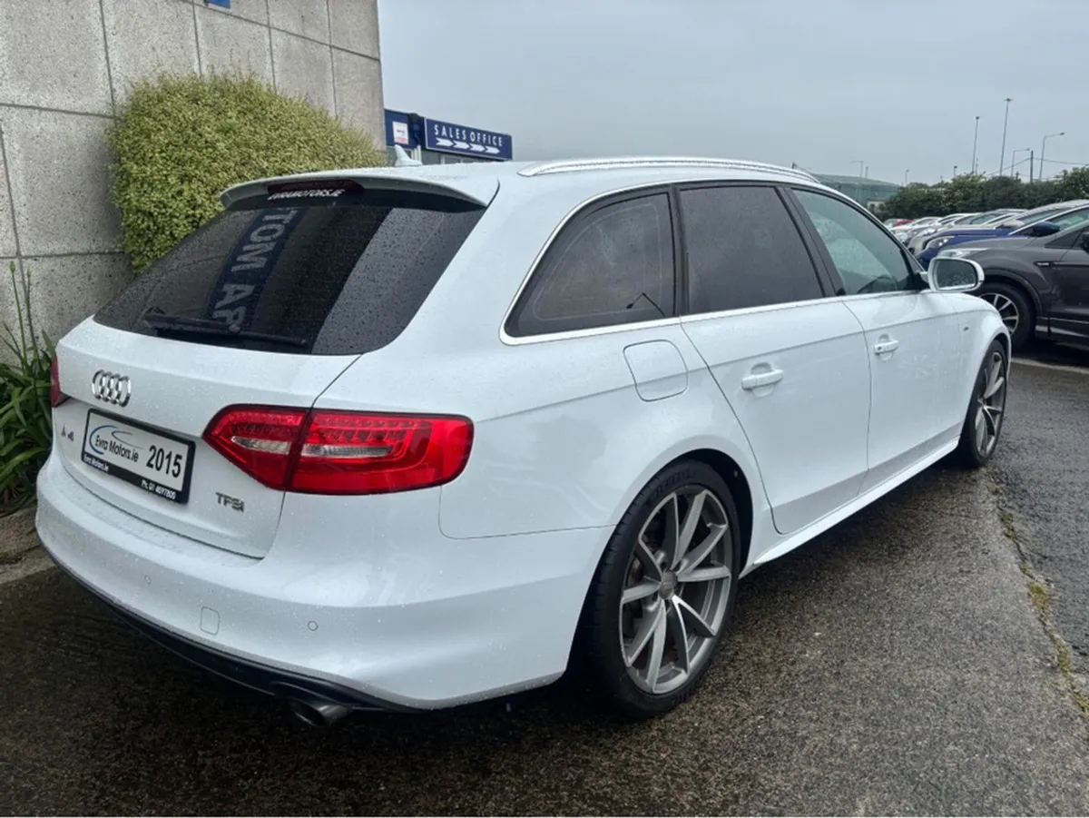 Audi A4 S-line Estate Automatic 2.0 Petrol //high - Image 4
