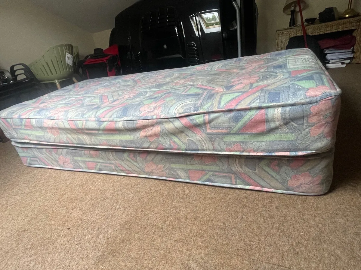 Single Mattresses and Headboards - Image 2