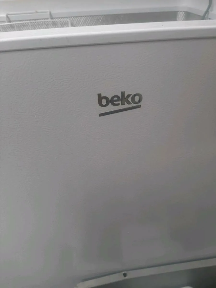 Beko chest freezer - Image 1