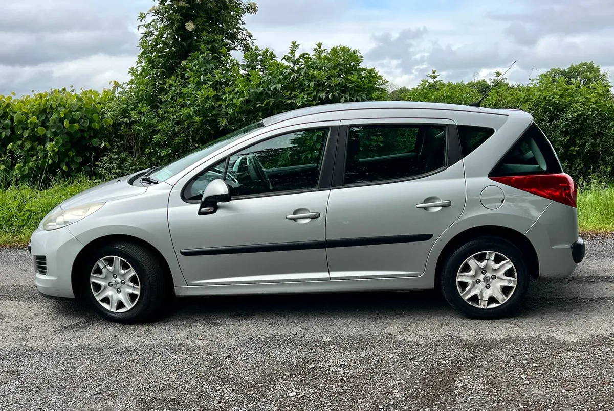 Peugeot 207 Estate 2010 1.4 Petrol nct 10/25 tax - Image 4