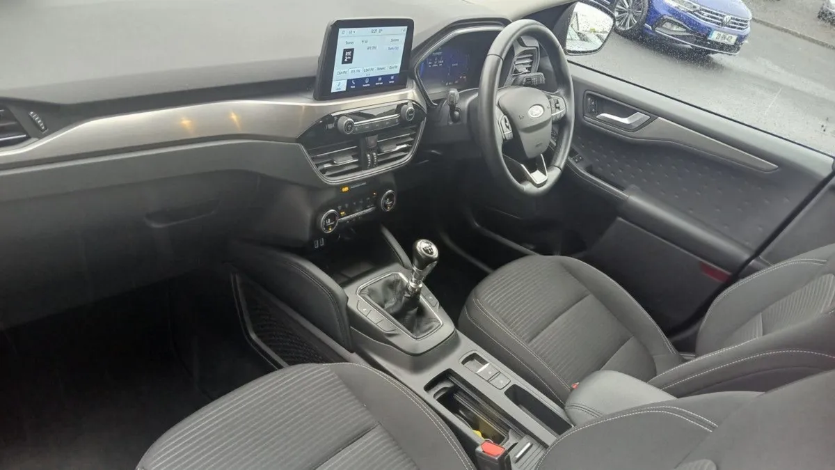 Ford Kuga Titanium 1.5 Ecoblue 120PS  rear View C - Image 3