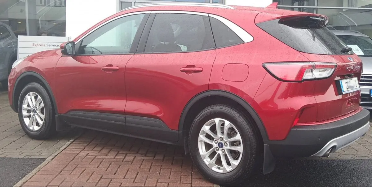 Ford Kuga Titanium 1.5 Ecoblue 120PS  rear View C - Image 4