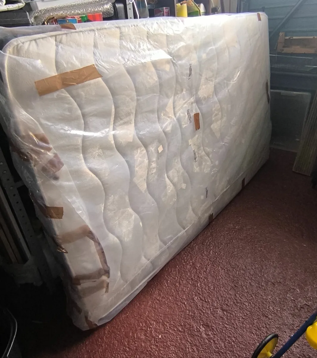 4 foot Mattress - Image 2