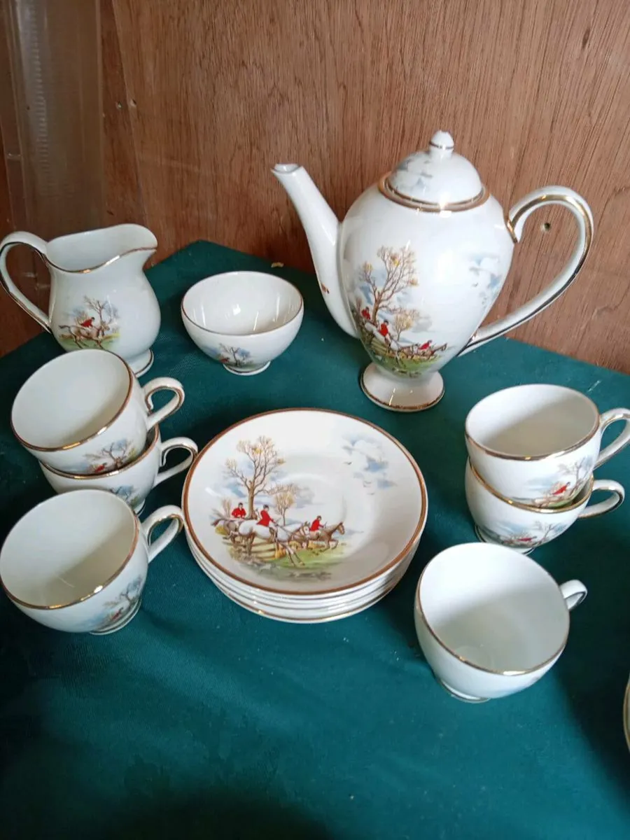 Vintage Arklow China tea set Tally ho pattern - Image 1