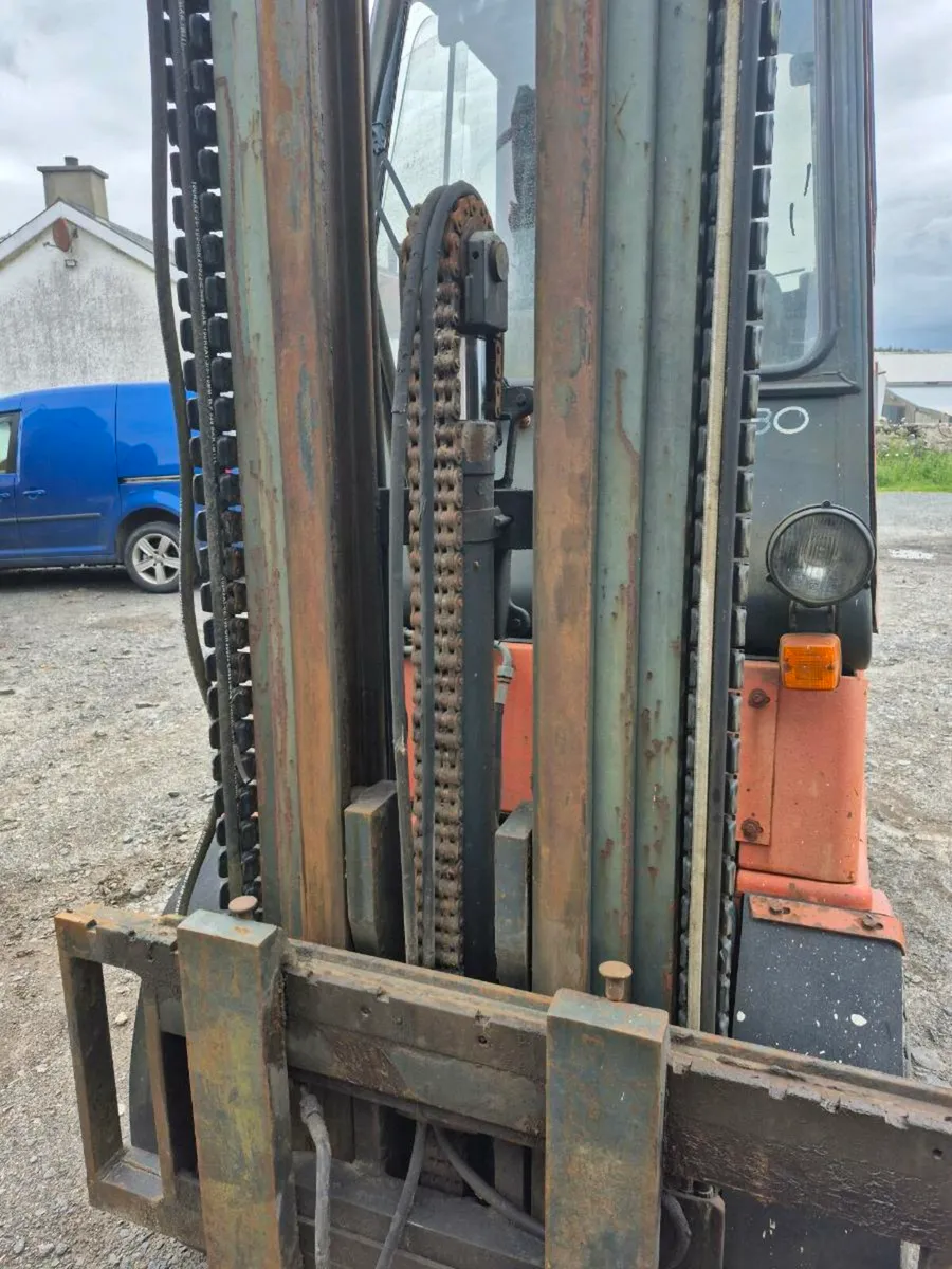 Linde 3ton forklift - Image 4