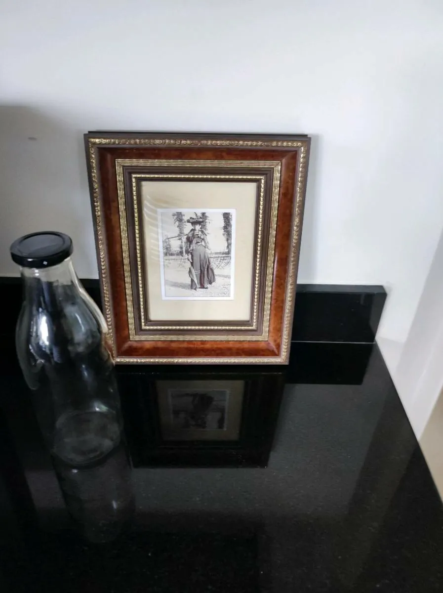 Vintage framed photo - Image 2