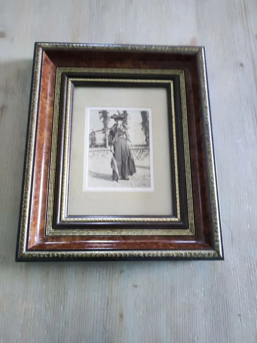 Vintage framed photo - Image 1